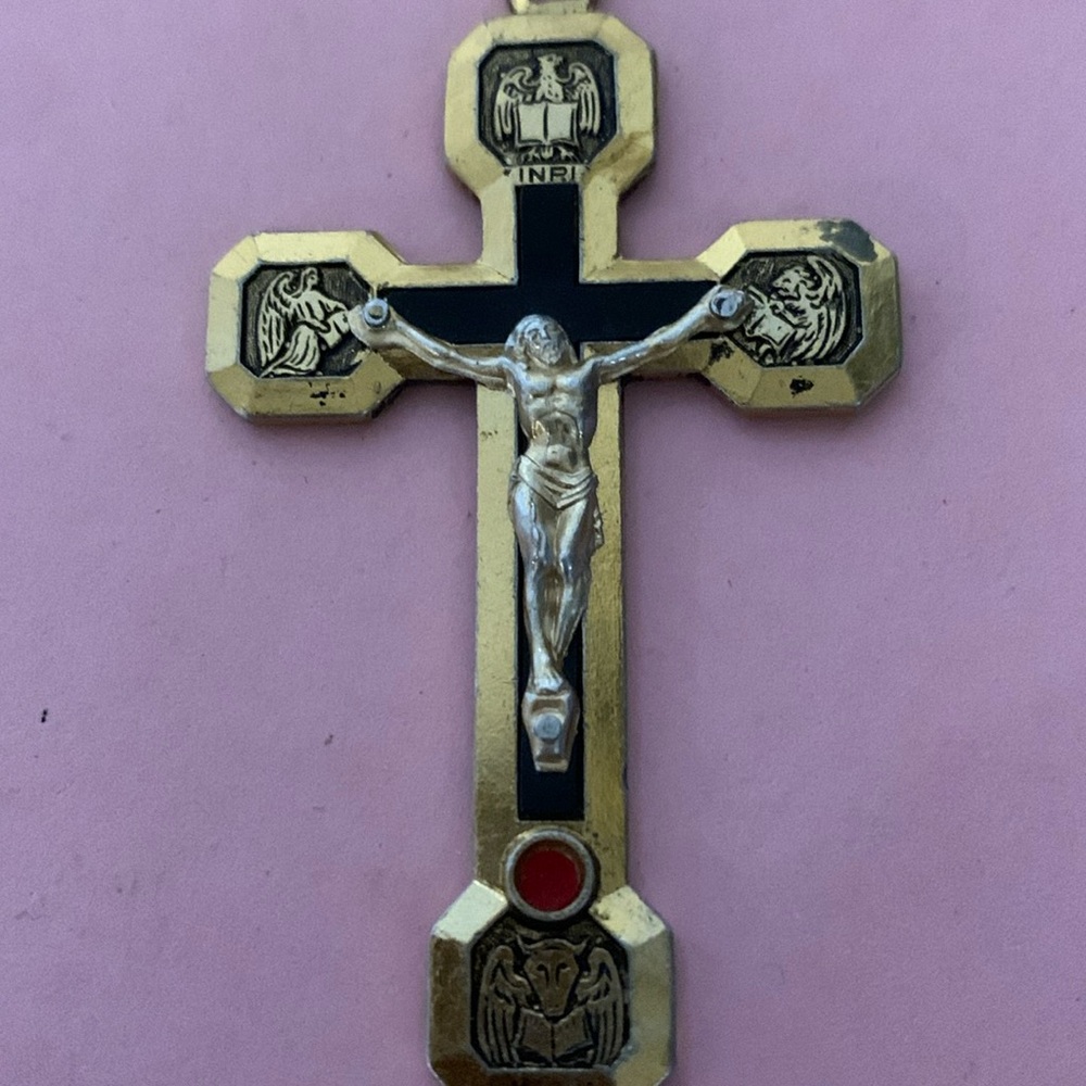 Beautiful crucifix pendant